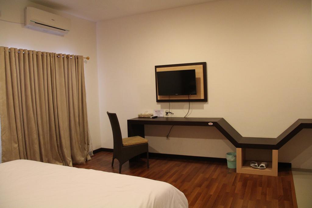 פאלו Kampoeng Nelayan Hotel חדר תמונה